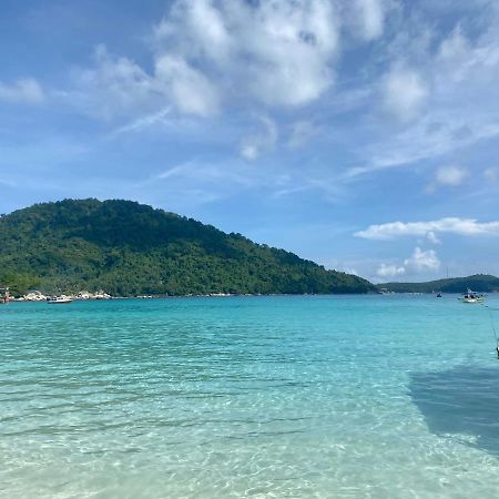 Nazza Homestay Besut With Swimming Pool Near Jetty To Perhentian Kampung Raja ภายนอก รูปภาพ