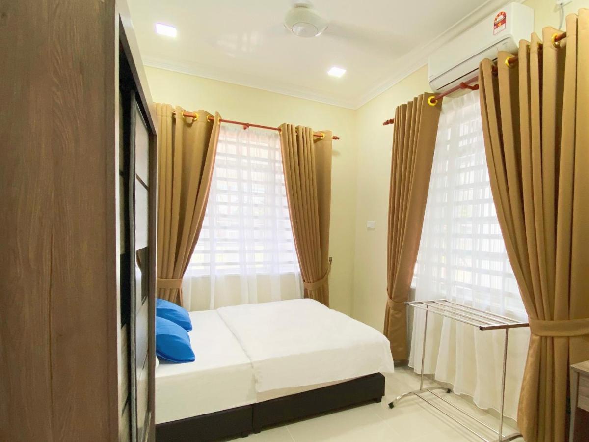Nazza Homestay Besut With Swimming Pool Near Jetty To Perhentian Kampung Raja ภายนอก รูปภาพ