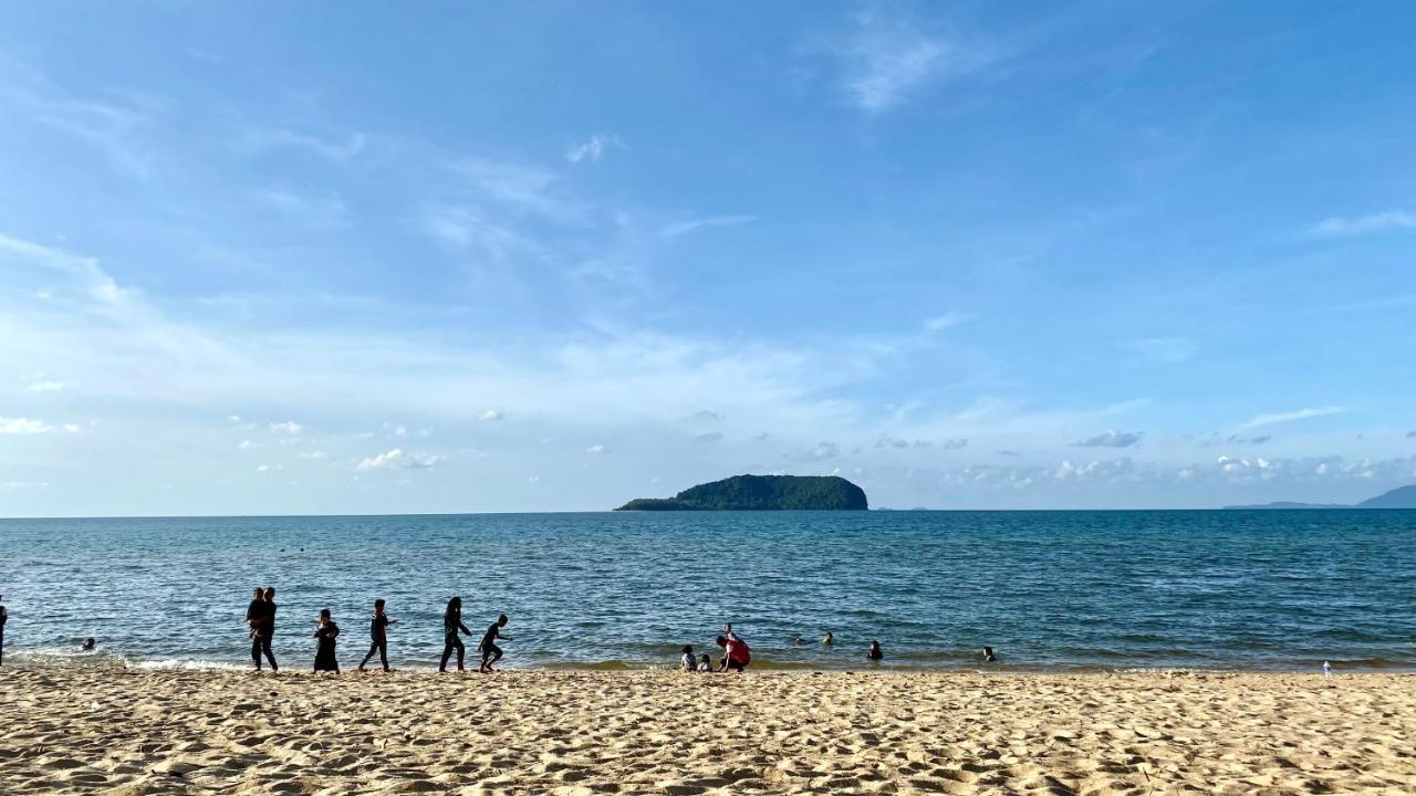 Nazza Homestay Besut With Pool Near Jetty To Perhentian Kampung Raja ภายนอก รูปภาพ